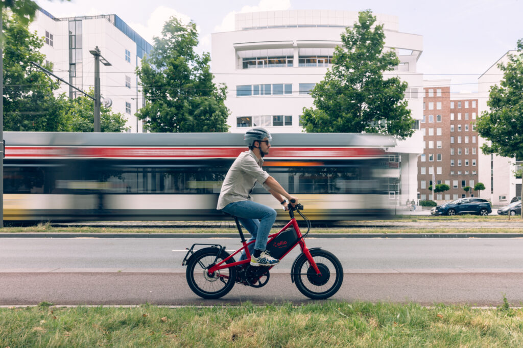 Ellio: Tweewielaandrijving zorgt voor ultiem pendelplezier
